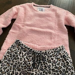 NWT Muk Luks PJ set